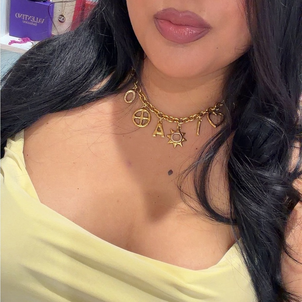 Moschino Necklace - Picture 1 of 1